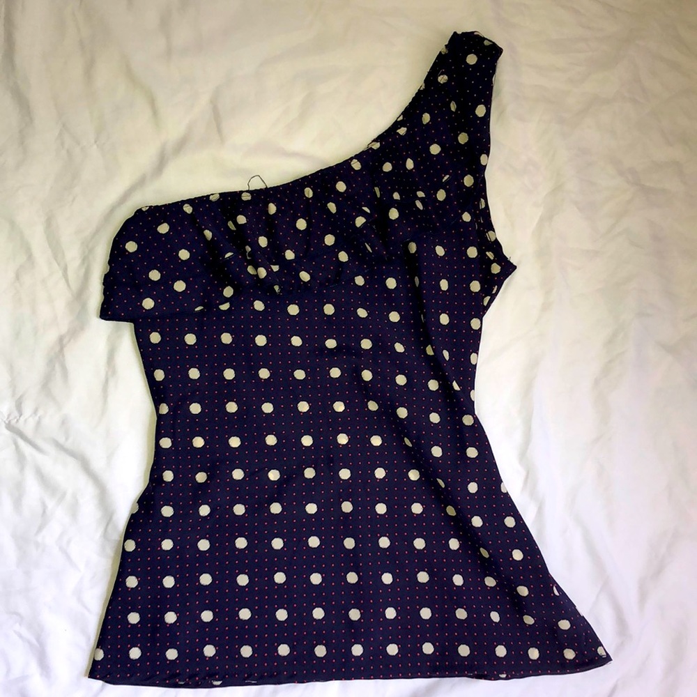 One sleeve blouse